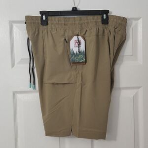 Avalanche Lightweight Outdoor Hiking Khaki Shorts. New With Tags